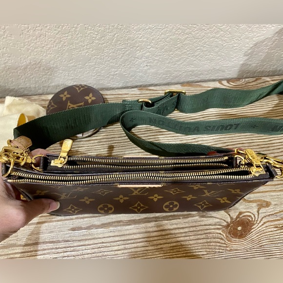 ❌SOLD❌ Authentic Like New Louis Vuitton Multi Pochette Accessories Army Green - Picture 8 of 16